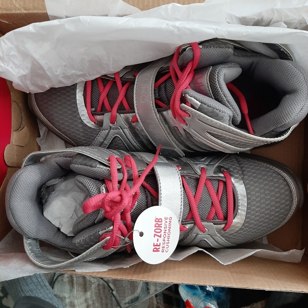 Ladies shoes